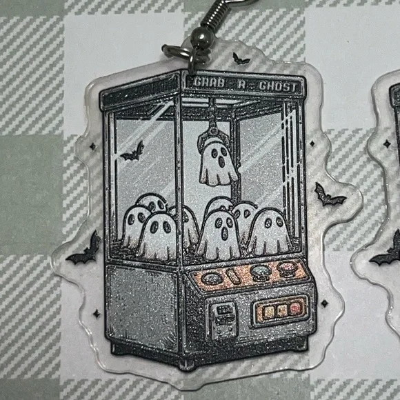 Ghost Claw Machine Earrings - Picture 4 of 5